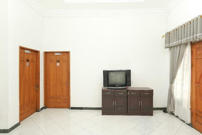 فندق أو واي أو 631 تاهاجا باروي ريزدنس سياريا سورابايا المظهر الخارجي الصورة